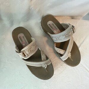 Sketchers Reggae - Trailway Athletic Sandals.